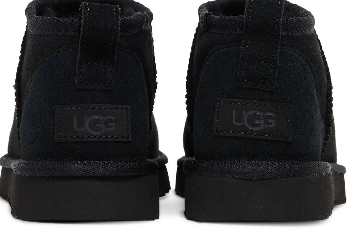 Ultra UGG W Mini Black Classic 0709